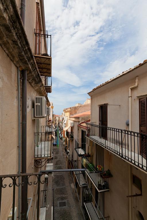 Porto Salvo Apartments - By Vacation Service Cefalù Zewnętrze zdjęcie